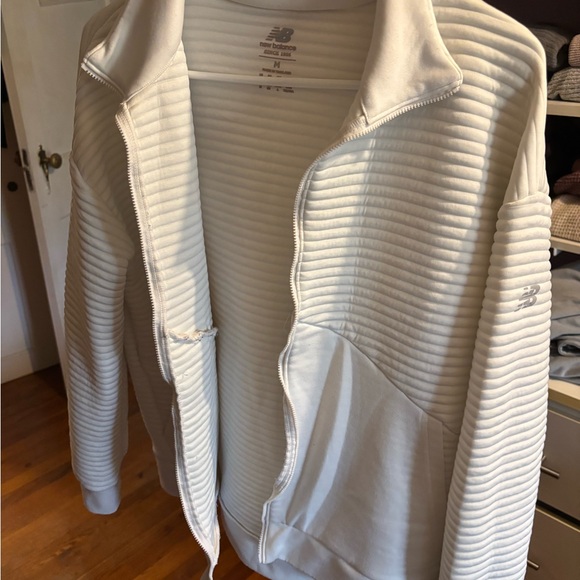 New Balance Cream Ribbed Jacket - Picture 2 of 3
